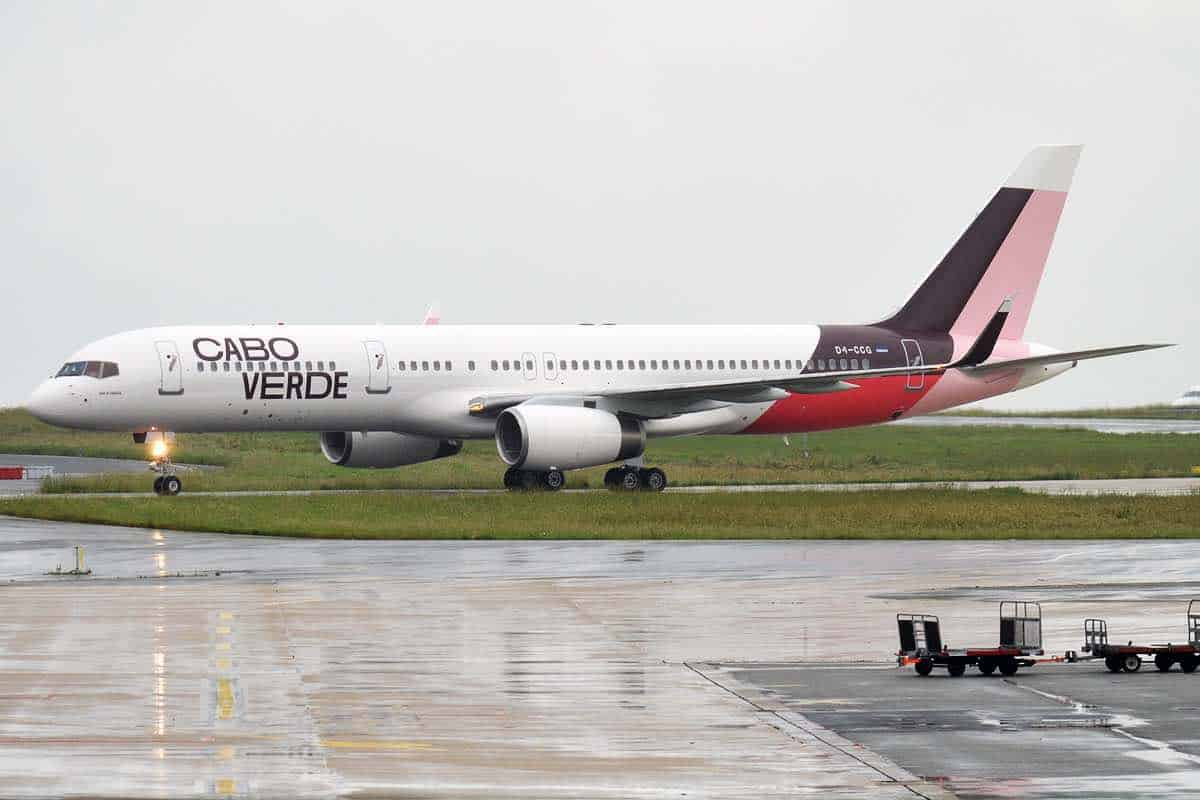 Cabo Verde Boeing 757-200