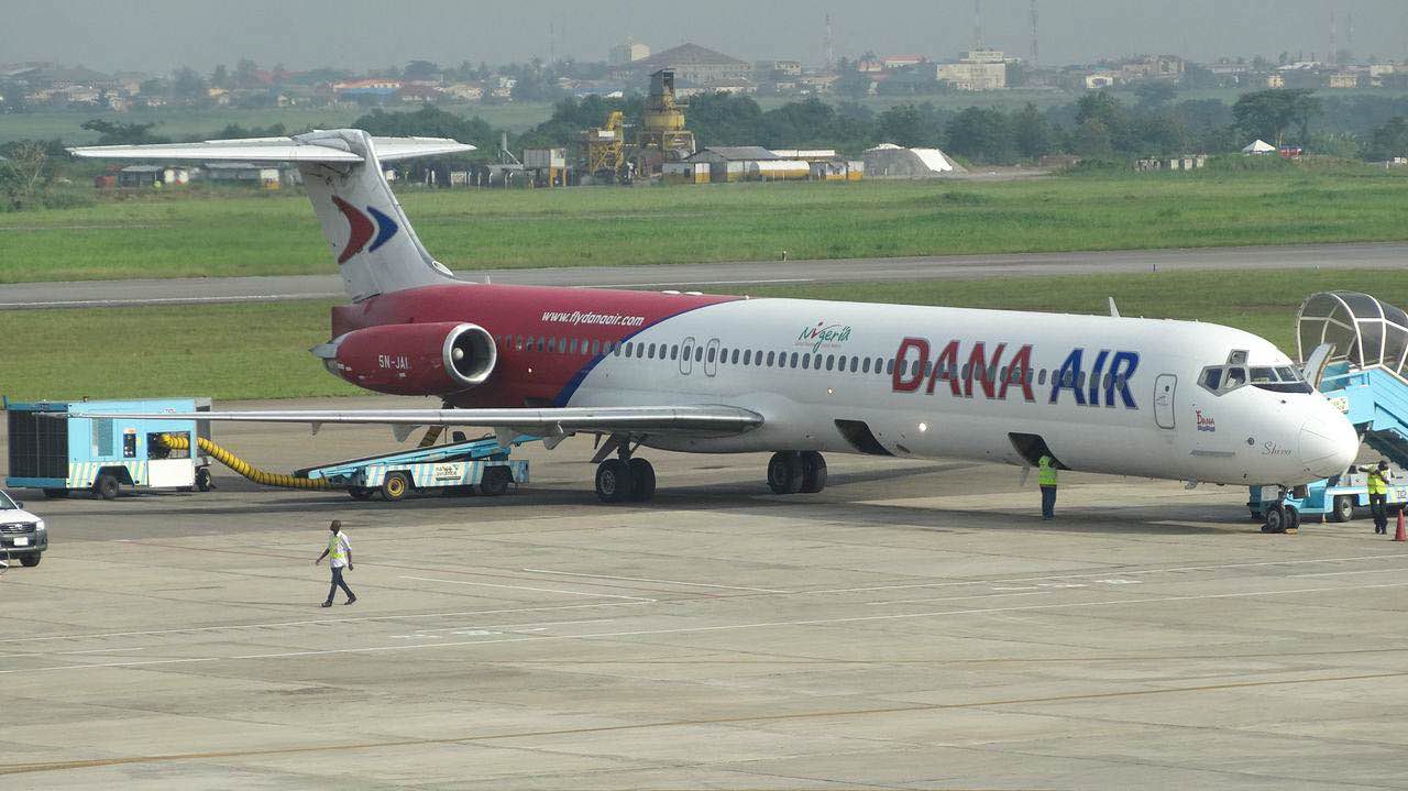 Dana Air MD-83