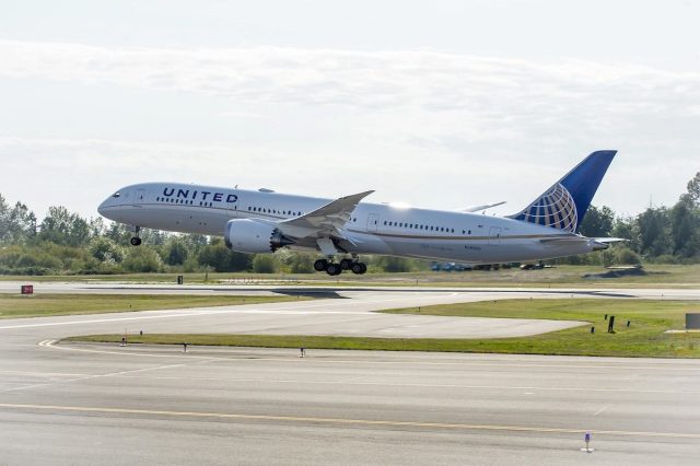 United Airlines Boeing 787-9