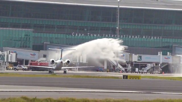 Eswatini Air's ERJ145 arriving at Cape Town International Airport