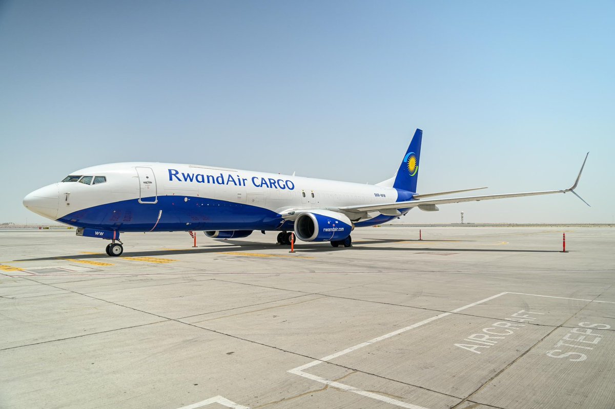 RwandAir Boeing 737-800SF