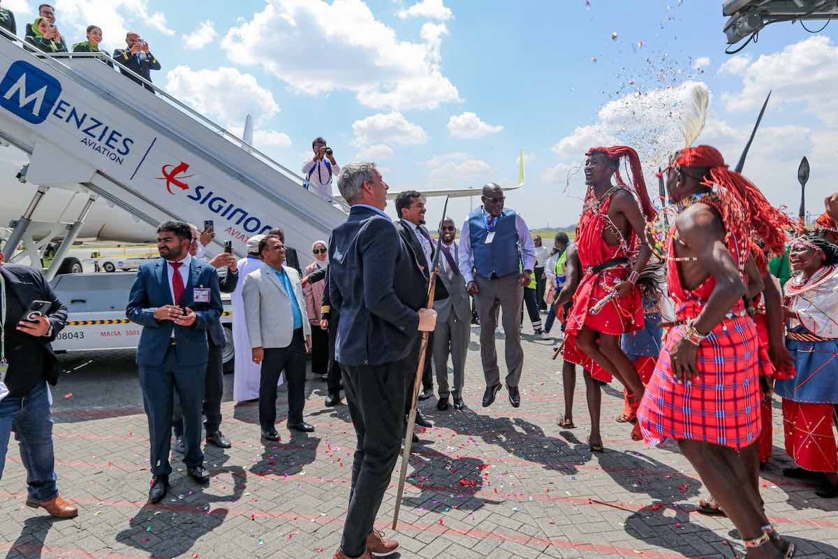 Salamair salamair completes inaugural muscat nairobi flight